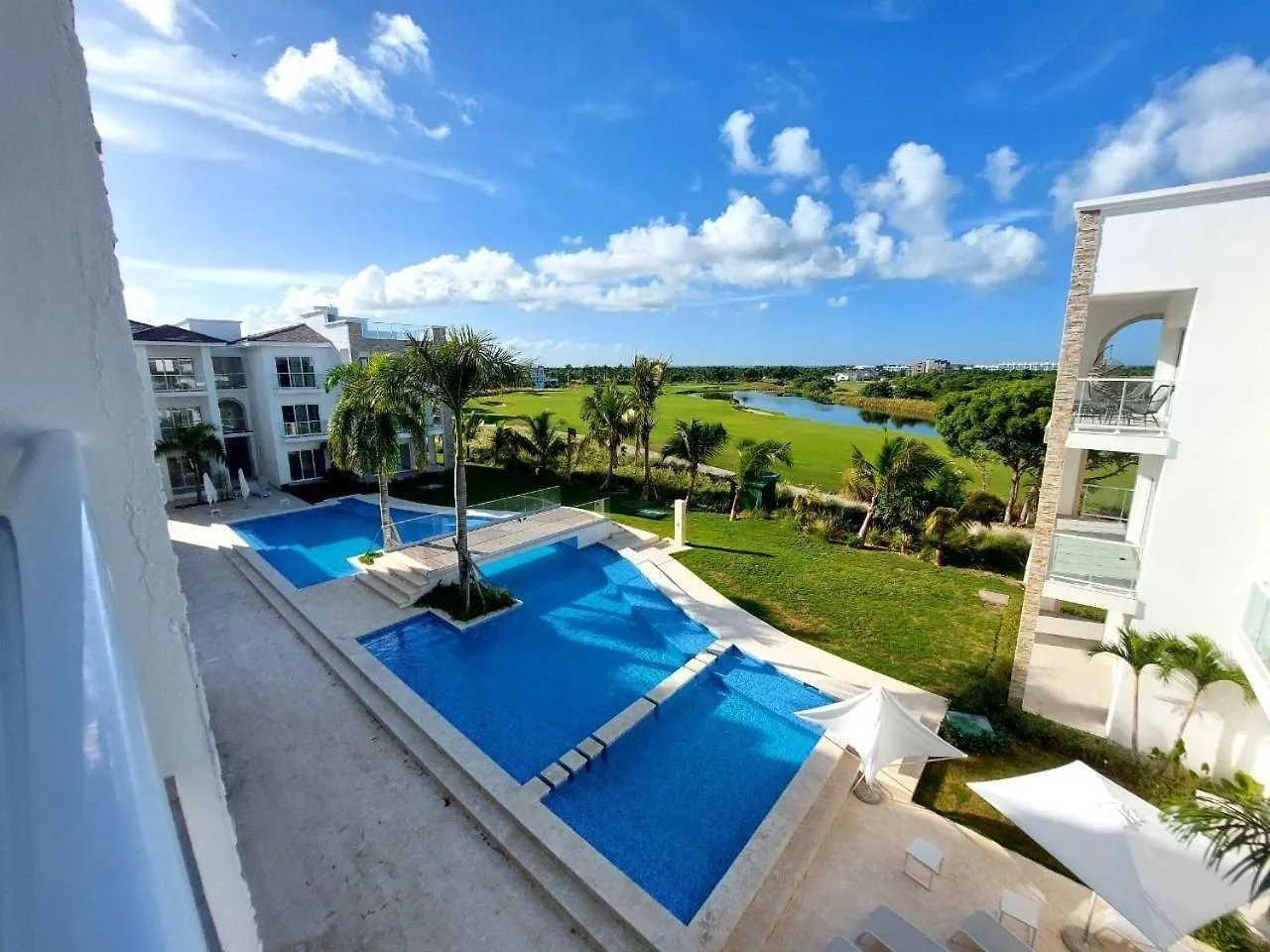 Beach-Style 2Br Condo Across From Hard Rock Hotel Punta Cana 0*,  Dominikai Köztársaság
